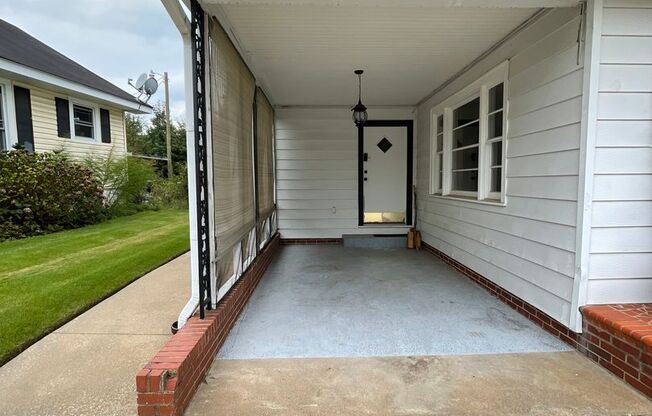 Fully Furnished 3 Bedroom, 2 Bath Home Available in Greer