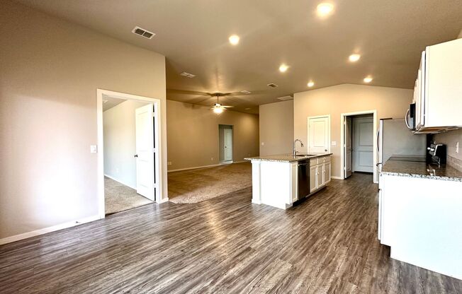 3Bed/2Bath in Frenship ISD Available!