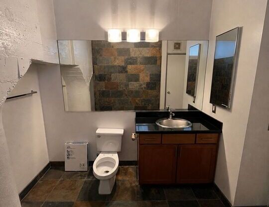 Studio, 1 bath, 2,030 sqft, $3,500, Unit 103