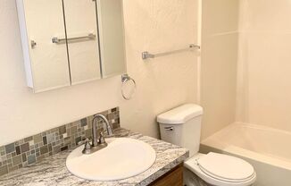 2 beds, 1 bath, 820 sqft, $1,550, Unit 1522D