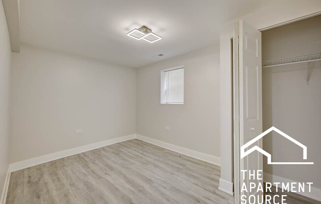 2935 N LAWNDALE