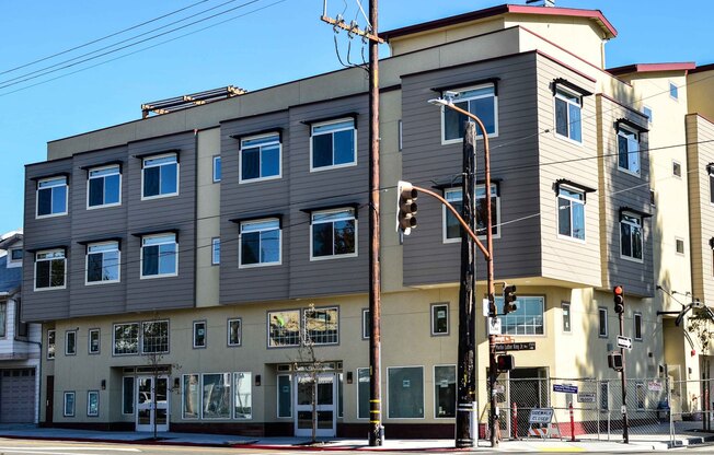 Stranda Apartments