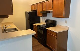 **COMFY 2 BEDROOM/2 FULL BATHROOM CONDO IN PHOENIX (48TH STREET & ELLIOT)**