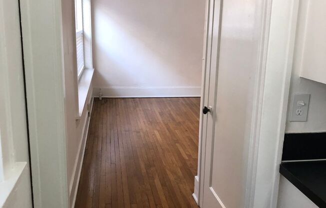 Studio, 1 bath, 412 sqft, $1,400, Unit 206
