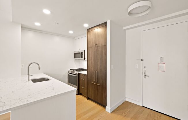 1 bed, 1 bath, 662 sqft, $6,650, Unit 7-G