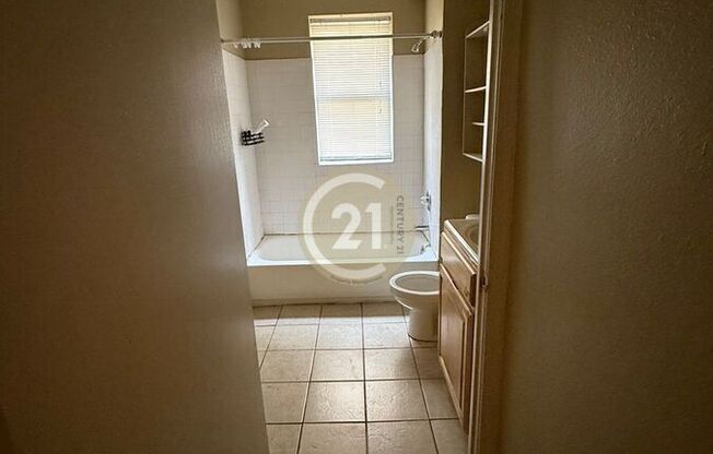 816 W. 38th Street