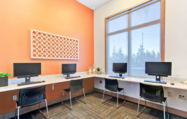 community-businesscenter1100x700