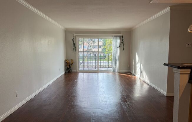 1 bed, 1 bath, 736 sqft, $2,150, Unit C060