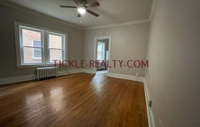 Studio, 1 bath, $795, Unit 3