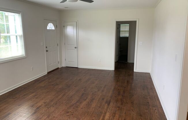 2 beds, 1 bath, $1,500