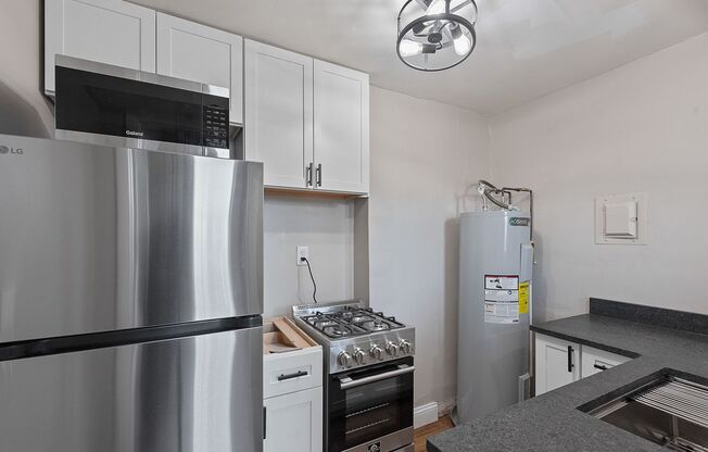 1 bed, 1 bath, $1,145, Unit 1686 Blue Rock St - 2