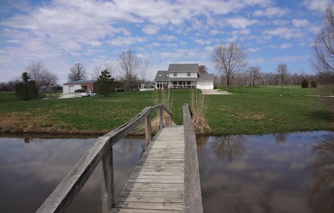 4 Bed 3.5 Bath Country Living