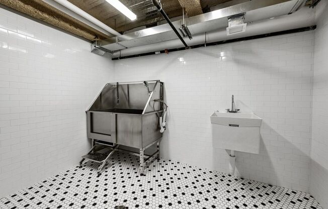 Studio, 1 bath, 450 sqft, $2,095, Unit 5C