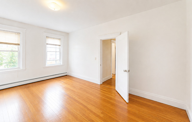 10 Fairbanks St