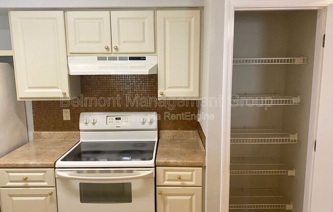 3004 PARKWAY BOULEVARD