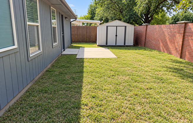 3 beds, 2 baths, $2,400