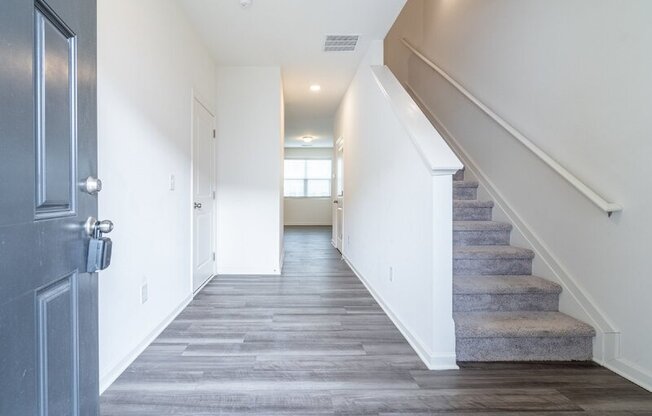 444 UN STA ST