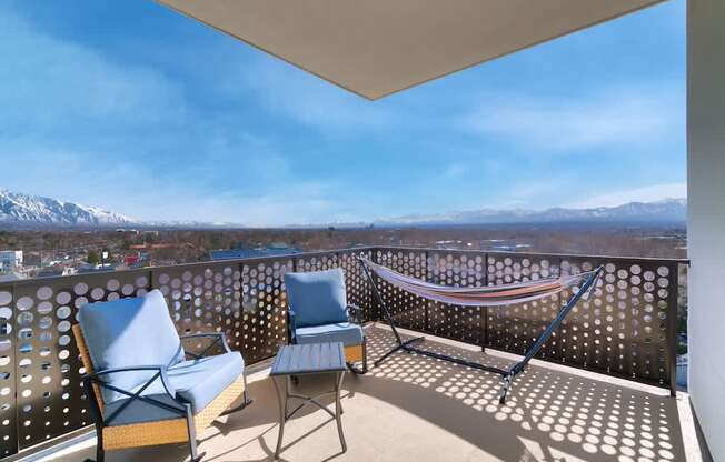 The Stack - Sugarhouse Apartments Sunny Balcony