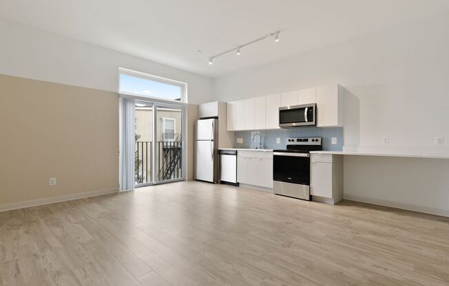 Studio, 1 bath, 537 sqft, $1,625, Unit 310