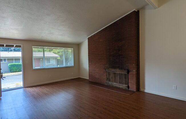 2 beds, 1 bath, 800 sqft, $1,413, Unit 3485-11