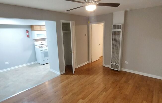 1 bed, 1 bath, 510 sqft, $850, Unit IV B-06