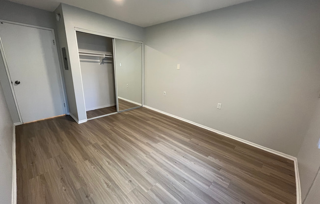 1 bed, 1 bath, 695 sqft, $1,698, Unit 112
