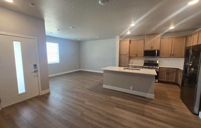 4824 RIV RDS DR