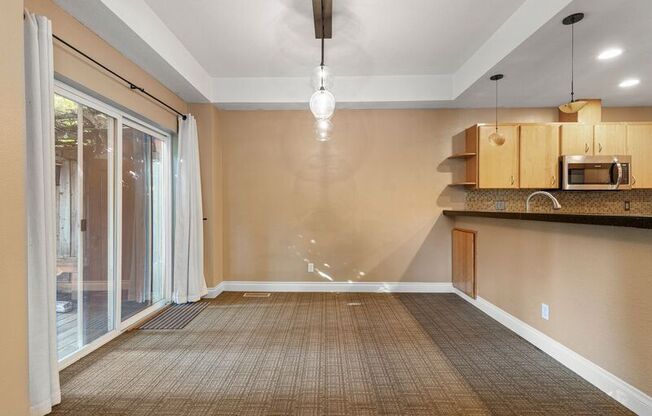 1043 SE 34 AVE