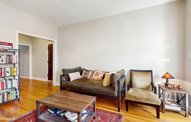 5110 S WOODLAWN