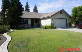 Beautiful Home Located In Northwest Bakersfield!