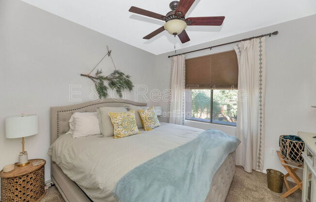 3 beds, 2 baths, 1,286 sqft, $2,199, Unit 2210