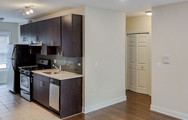 1 bed, 1 bath, 560 sqft, $2,195, Unit 516-319