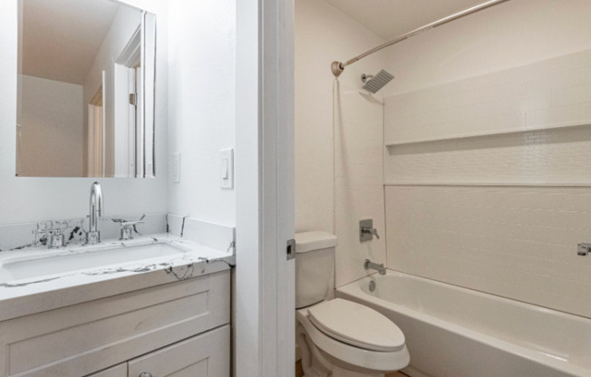 2 beds, 2 baths, 670 sqft, $2,495, Unit A-318- 88