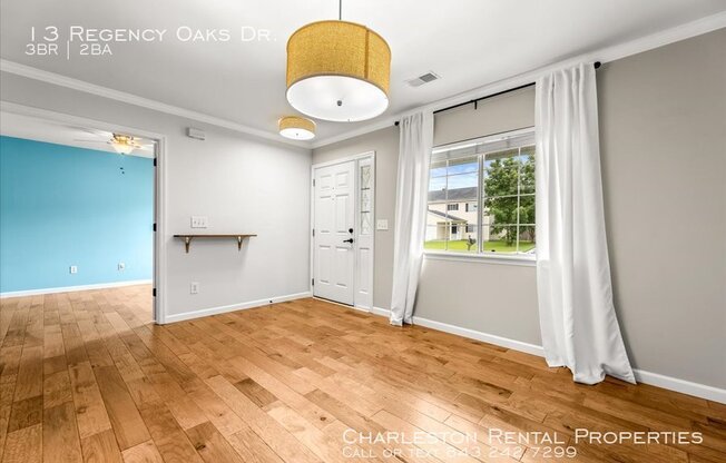 13 REGENCY OAKS DR