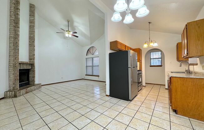 East El Paso 2bed/2bath duplex