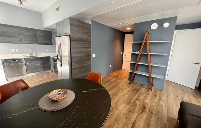 151 SE 1 St.
