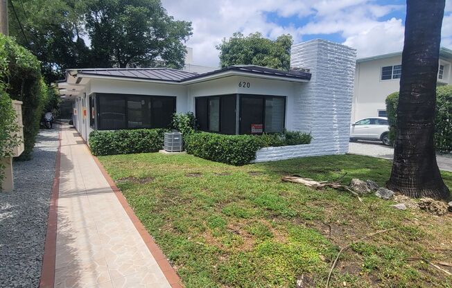 Renovated 1Bed/1Bath Little Havana Lofts - Walk to Brickell Center