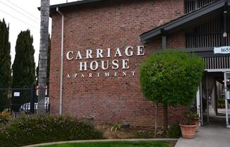 Carriage House Apartments 1655 Pomeroy Avenue  Santa Clara, CA 95051