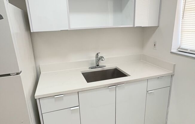 Danielle Apartments