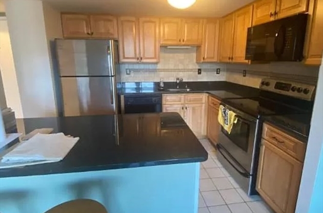 2 beds, 2 baths, 1,100 sqft, $3,600, Unit 307