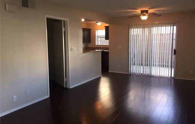 11254 OXNARD ST