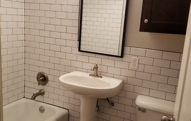 1 bed, 1 bath, $1,085, Unit 304