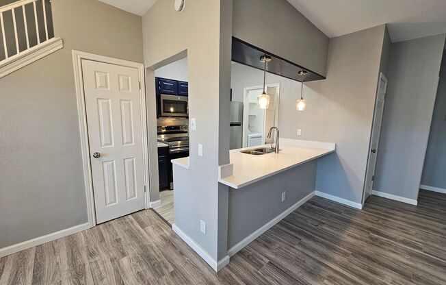 Ready for immediate move in! $500 off second's month's rent