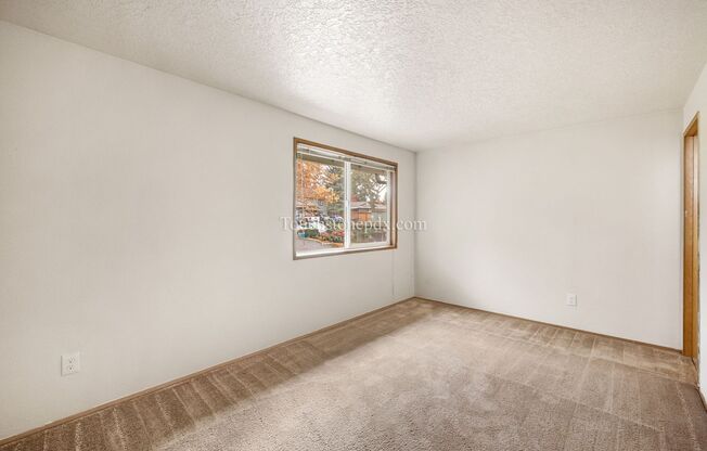 2 beds, 1.5 baths, $1,650, Unit 18190