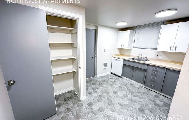 10 W GARFIELD ST