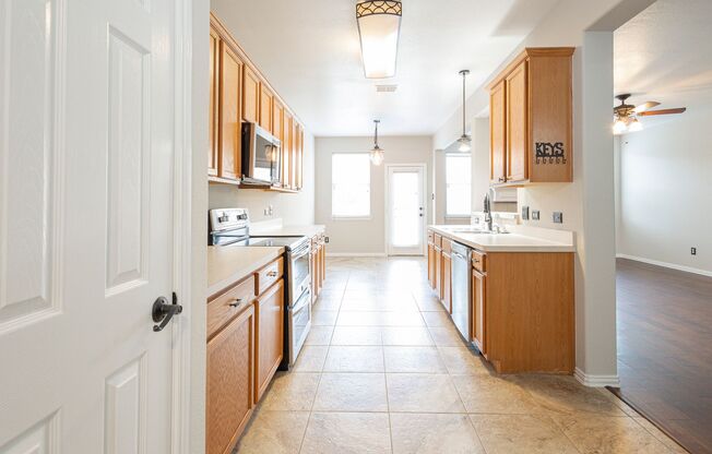 Fully Remodeled 4-Bedroom Home on a Quiet Cul-de-Sac in Paloma Creek with Game Room, Study & Resort-Style Community Amenities