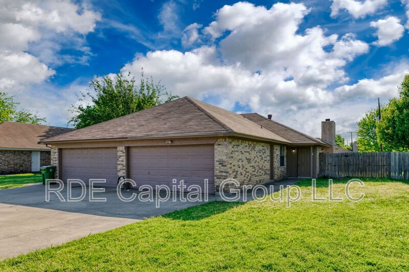 6631 PARKVIEW LN