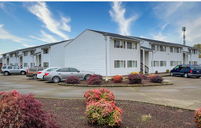 2 beds, 1 bath, 720 sqft, $1,350, Unit 359-6007