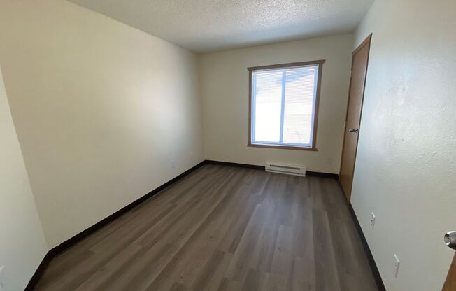 3 beds, 1 bath, $1,350