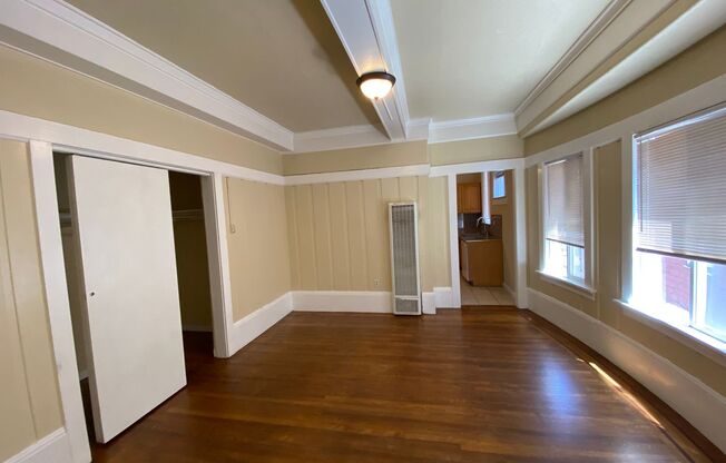 1 bed, 1 bath, 800 sqft, $1,899, Unit 3